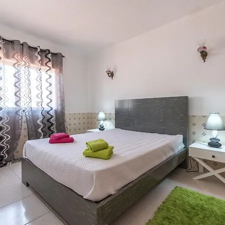 Vila Mar With Private Pool